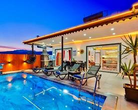 Kaş Kınık'ta Muhteşem Doğada, Özel Havuzlu, Muhafazakar Villa - 3