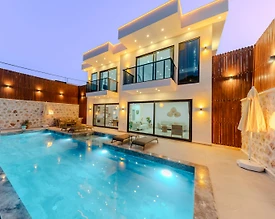 Kaş Kınık'ta Şehirden Uzakta, Özel Havuzlu, Lüks Villa - 2