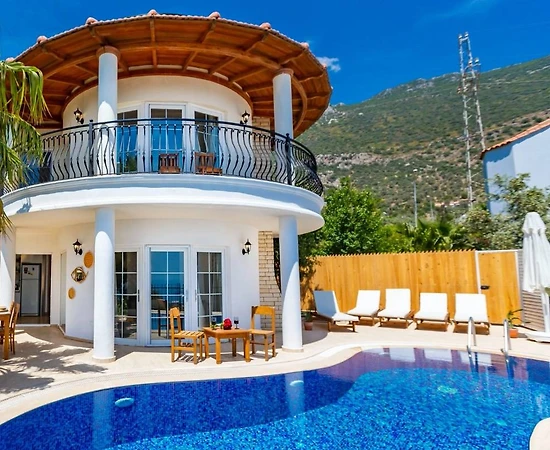 Kaş Kızıltaş'da Enfes Deniz Manzaralı, Özel Havuzlu, Merkezi Villa - 1