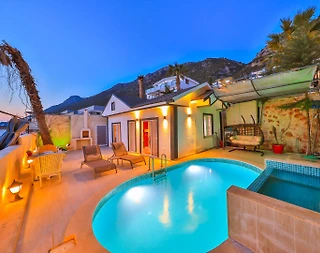 Kaş Kördere'de Balayı Çiftlerine Uygun, Özel Havuzlu, Jakuzili Villa - 1