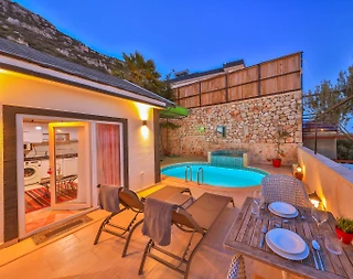 Kaş Kördere'de Balayı Çiftlerine Uygun, Özel Havuzlu, Jakuzili Villa - 3