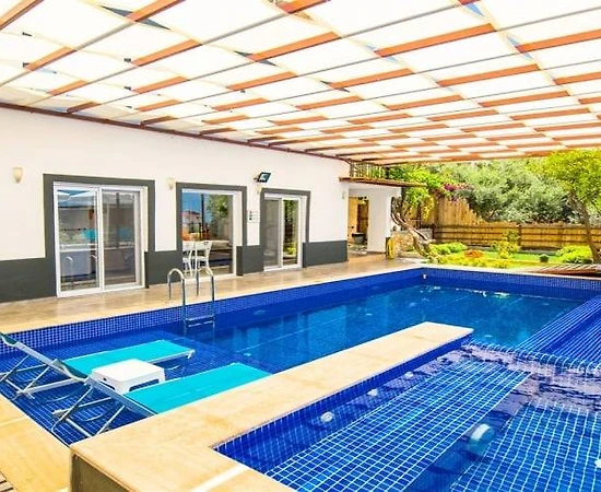Kaş Bezirgan'da Balayı Çiftlerine Uygun, Özel Havuzlu, Kiralık Villa - 1