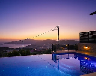 Kaş Kördere'de Deniz Manzaralı, Özel Havuzlu, 6 Kişilik, Şık Villa - 5