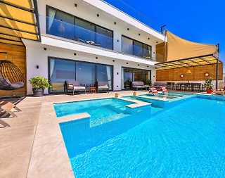 Kaş Kördere'de Deniz Manzaralı, Özel Havuzlu, Jakuzili Villa - 1