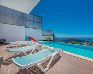 Kaş Kördere'de Deniz Manzaralı, Özel Havuzlu, Kiralık Villa - 2