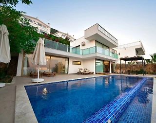Kaş Kördere'de Deniz Manzaralı, Özel Havuzlu, Lüks Villa - 1