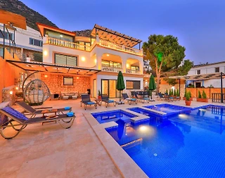 Kaş Kördere'de Enfes Deniz Manzaralı, Özel Havuzlu, Ferah Villa - 1