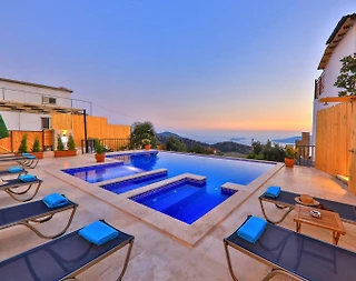 Kaş Kördere'de Enfes Deniz Manzaralı, Özel Havuzlu, Ferah Villa - 4