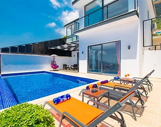 Kaş Kördere'de Enfes Deniz Manzaralı, Özel Havuzlu, Kiralık Villa - 1
