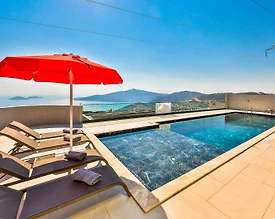 Kaş Kördere'de Enfes Deniz Manzaralı, Özel Havuzlu, Olanaklı Villa - 3