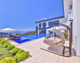 Kaş Kördere'de Enfes Doğa Manzaralı, Özel Havuzlu, Kiralık Villa - 2