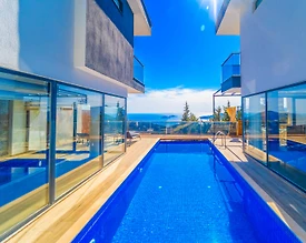 Kaş Kördere'de Geniş Ailelere Uygun, Özel Havuzlu, Modern Villa - 3