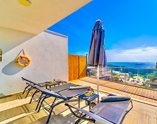 Kaş Kördere'de Geniş Ailelere Uygun, Özel Havuzlu, Modern Villa - 4