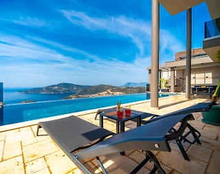 Kaş Kördere'de Geniş Ailelere Uygun, Özel Havuzlu, Olanaklı Villa - 5