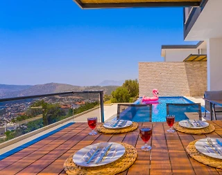 Kaş Kördere'de Sakin Konumda, Özel Havuzlu, İkiz Villa  - 3