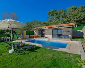 Kaş Ova'da Doğa İle İç İçe, Özel Havuzlu, Korunaklı Villa - 3