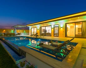 Kaş Ova'da Sessiz Konumda, Özel Havuzlu, 5 Kişilik Villa - 2