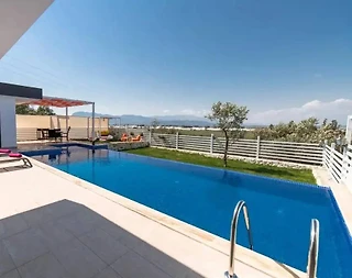 Kaş Patara'da Doğayla İç İçe, Açık ve Kapalı Havuzlu, Bahçeli Villa - 4