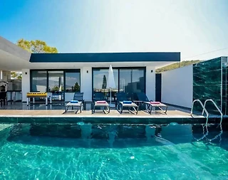Kaş Gelemiş'te Eşsiz Doğada, Özel Havuzlu, Jakuzili, Yazlık Villa - 1