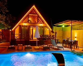 Kaş Sarıbelen'de Muhteşem Doğada, Özel Havuzlu, Lüks Bungalov - 3