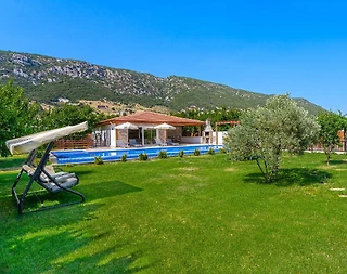 Kaş Sarıbelen'de Çekirdek Ailelere Uygun, Özel Havuzlu, Bahçeli Villa - 4