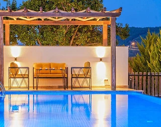 Kaş Sarıbelen'de Çekirdek Ailelere Uygun, Özel Havuzlu, Bahçeli Villa - 2