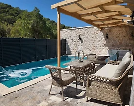 Kaş Sarıbelen'de Balayı Çiftlerine Uygun, Özel Havuzlu, Kiralık Villa - 2
