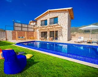 Kaş Sarıbelen'de Enfes Doğa İçerisinde, Özel Havuzlu, Taş Villa - 1