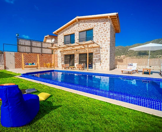 Kaş Sarıbelen'de Enfes Doğa İçerisinde, Özel Havuzlu, Taş Villa - 1