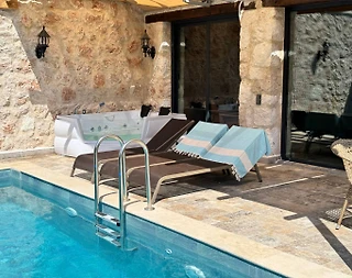 Kaş Sarıbelen'de Balayı Çiftlerine Uygun, Özel Havuzlu, Kiralık Villa - 3