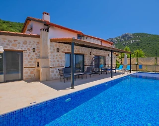 Kaş Sarıbelen'de Büyüleyici Doğada, Özel Havuzlu, Kiralık Villa - 3