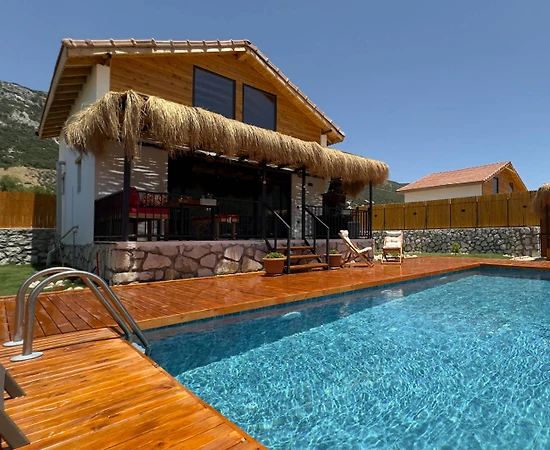 Kaş Sarıbelen'de Çekirdek Ailelere Uygun, Özel Havuzlu, 2+1 Villa - 1