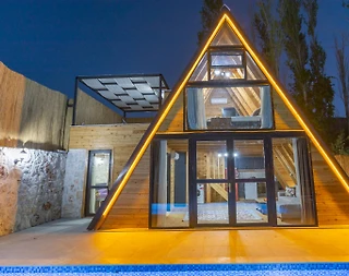 Kaş Sarıbelen'de Jakuzili, Özel Havuzlu, Ahşap Villa - 1