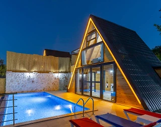 Kaş Sarıbelen'de Jakuzili, Özel Havuzlu, Ahşap Villa - 3