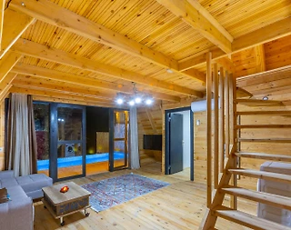 Kaş Sarıbelen'de Jakuzili, Özel Havuzlu, Ahşap Villa - 5