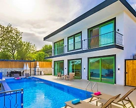 Kaş Sarıbelen'de Çift Jakuzili, Özel Havuzlu, Modern Villa - 2