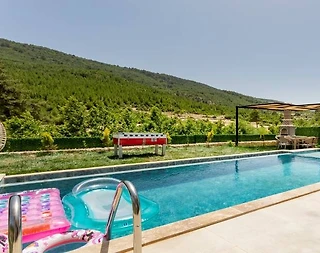 Kaş Hacıoğlan'da Muhteşem Doğada, Çocuk Oyun Alanlı, 4 Kişilik Villa - 4