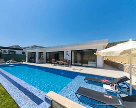 Kaş Sarıbelen'de Doğa İçerisinde, Özel Havuzlu, Bahçeli Villa - 2