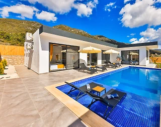 Kaş Sarıbelen'de Doğa İçerisinde, Özel Havuzlu, Bahçeli Villa - 1