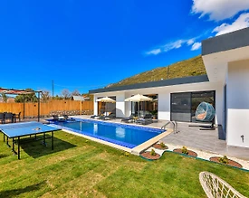 Kaş Sarıbelen'de Doğa İçerisinde, Özel Havuzlu, Bahçeli Villa - 3