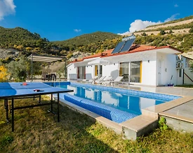 Kaş Sarıbelen'de Doğa İçerisinde, Özel Havuzlu, Kiralık Villa - 2