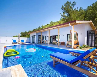 Kaş Sarıbelen'de Doğa İçerisinde, Özel Havuzlu, Modern Villa - 1