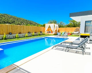 Kaş Sarıbelen'de Doğa İçerisinde, Özel Havuzlu, Oyun Alanlı Villa - 5