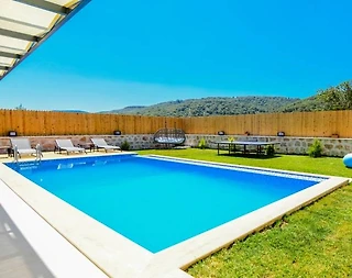Kaş Sarıbelen'de Doğa İçerisinde, Özel Havuzlu, Şık Kiralık Villa - 5
