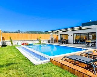 Kaş Sarıbelen'de Doğa İçerisinde, Özel Havuzlu, Şık Kiralık Villa - 4
