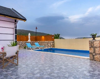 Kaş Sarıbelen'de Doğa İle İç İçe, Özel Havuzlu, 1+1 Villa - 5