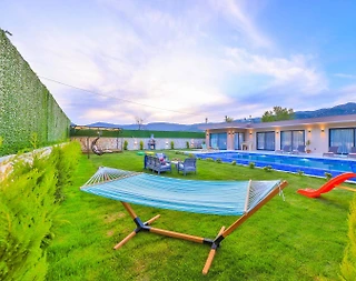 Kaş Sarıbelen'de Doğa İle İç İçe, Özel Havuzlu, 4 Kişilik Villa - 2