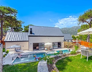 Kaş Sarıbelen'de Doğa İle İç İçe, Özel Havuzlu, Bahçeli Villa - 1