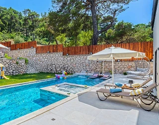Kaş Sarıbelen'de Doğa İle İç İçe, Özel Havuzlu, Bahçeli Villa - 3