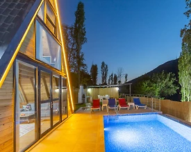 Kaş Sarıbelen'de Doğa Manzaralı, Özel Havuzlu, Huzurlu Bungalov - 3